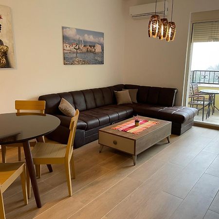 Lux Apartment Amarin Pržno Zewnętrze zdjęcie