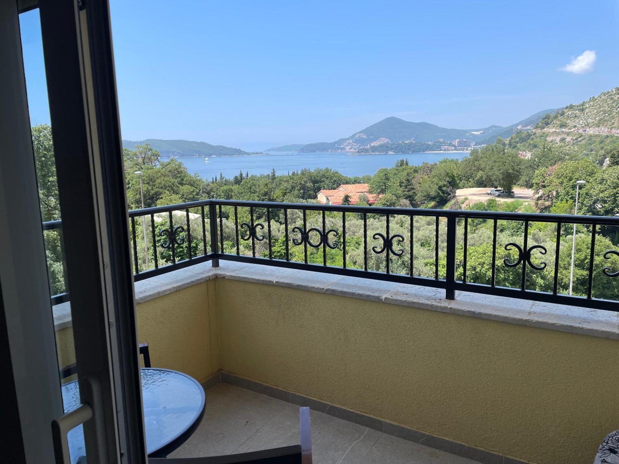 Lux Apartment Amarin Pržno Zewnętrze zdjęcie